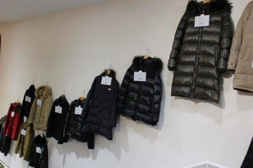 キャリアファッションのモンクレール