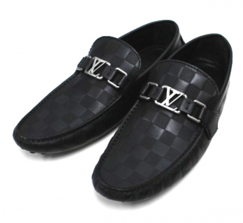 LOUIS VUITTON(ルイ・ヴィトン)のローファー