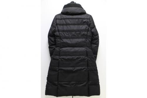 モンクレールのダウン