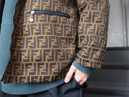 リバーシブルブルゾンのズッカ