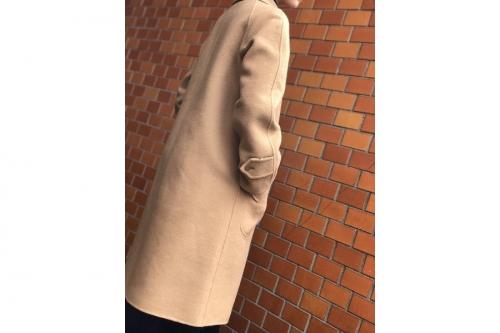 バーバリーのノヴァチェクリバーシブルコート