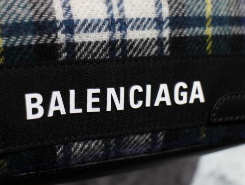 BALENCIAGAのバレンシアガ
