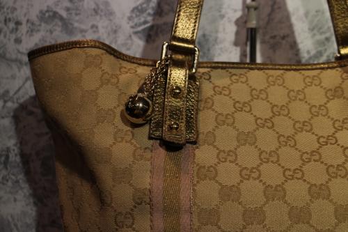 グッチのトートバック