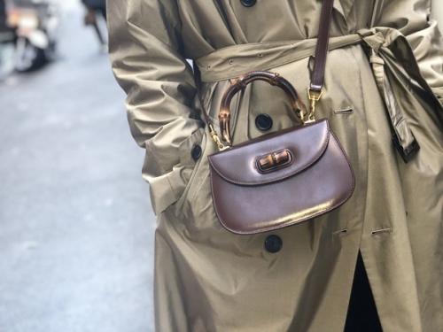 グッチのオールドバンブーハンドルショルダーバッグ