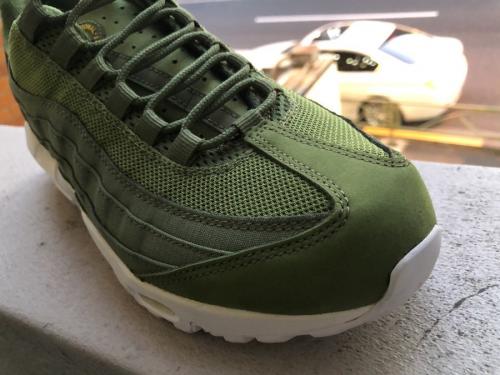 ナイキ×ステューシーのスニーカー