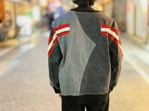 ファセッタズムのトップス