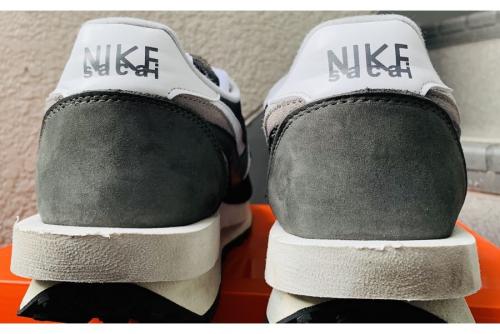 ナイキ×サカイのスニーカー