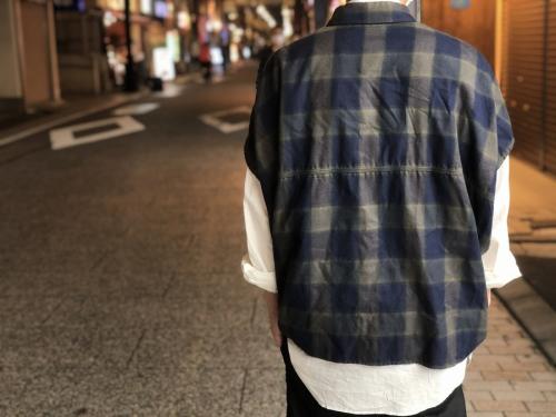 ジエダのオーバースリーブレスシャツ