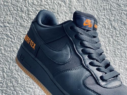 スニーカーのメンズ