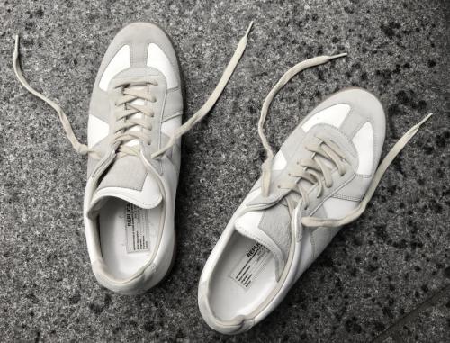 REPLICAスニーカー