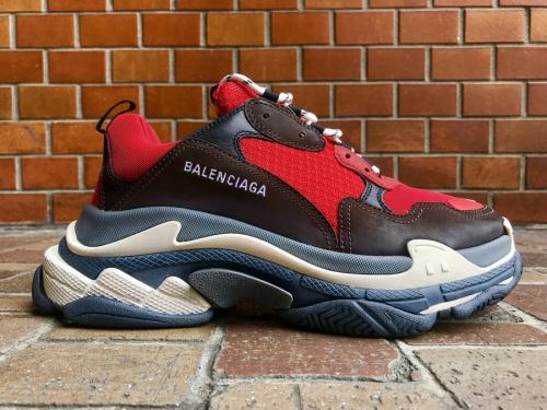 BALENCIAGAのバレンシアガ