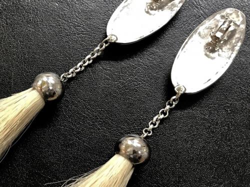 メタルピースフリンジイヤリングのアクセサリー