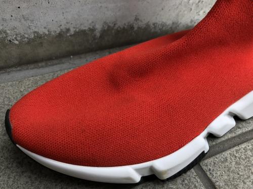 バレンシアガのスピードトレーナーカフド