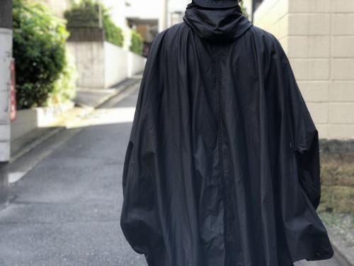 バーバリープロッサムのオイルドドルマンコート