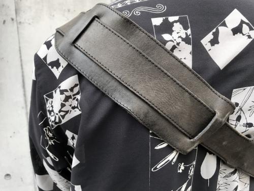 マルタンマルジェラ11のスウェードレザーコンビショルダーバッグ