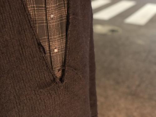 マルタンマルジェラ4の深Vネックニット