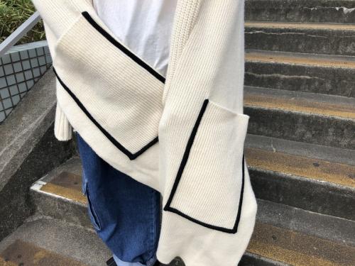 アキラナカのパネルスリーブカーディガン