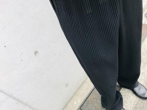 いかがでし】 ISSEY MIYAKE - HOMME PLISSE バルーンパンツの通販 by
