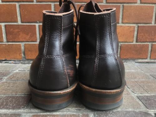 セミドレスのビブラムソール