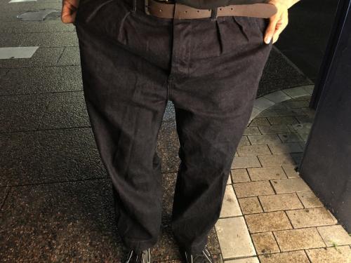 ハツキのデニムパンツ