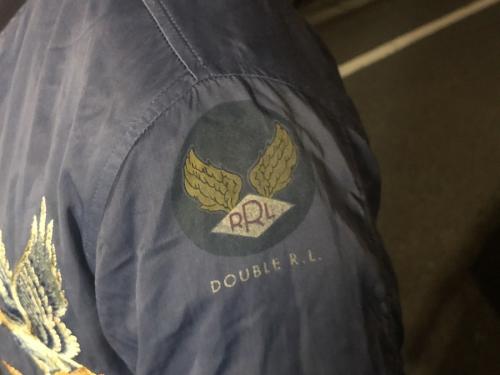 ダブルアールエルのリバーシブルスカジャン