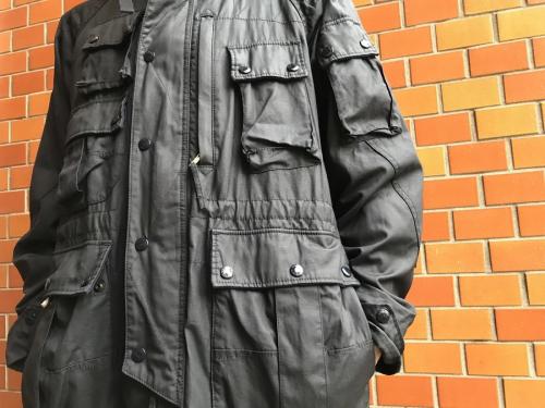 エンジニアードガーメンツのオイルドコート