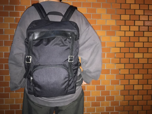 ラグジュアリーブランドのSAINT LAURENT