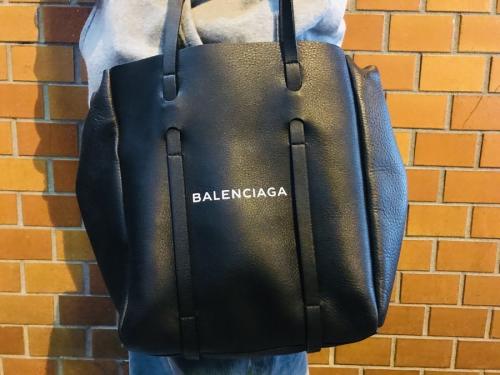 BALENCIAGAのバレンシアガ