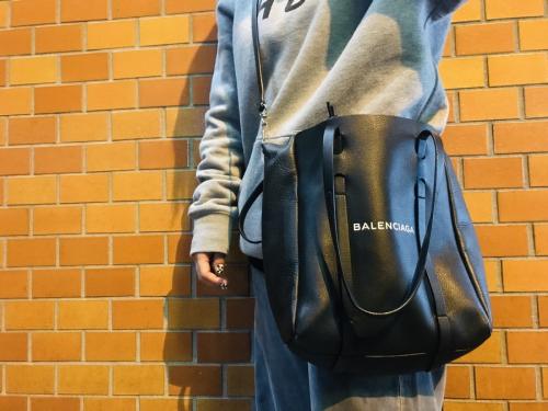 エブリデイトートのレザーアイテム