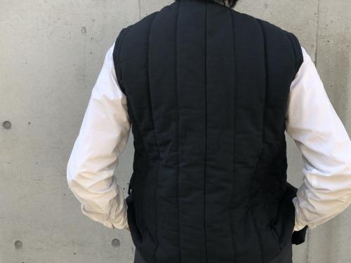 フランクリーダー×ワンエルディーケーのオーバーベスト　1LDK三周年記念モデル