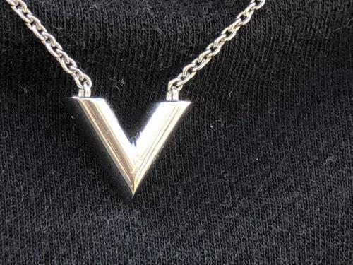 ルイ ヴィトン　のエッセンシャルV