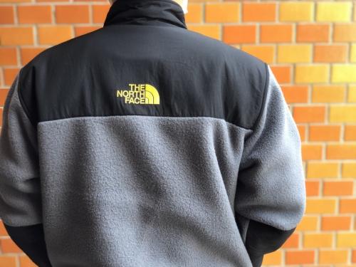 スティーブテックジップフリースのNA62001