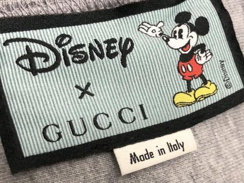 グッチ×ディズニーのフード付き スウェットシャツ