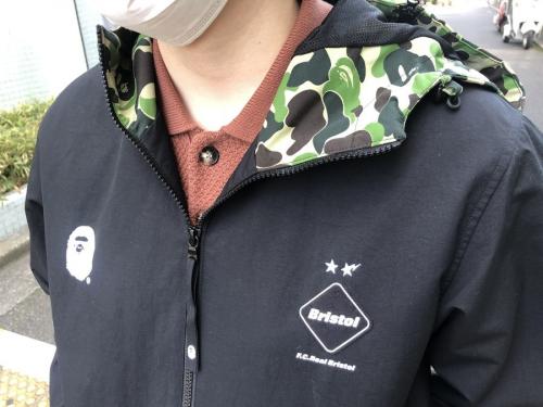 エフシーアールビーxエイプのセパレートプラクティスジャケット