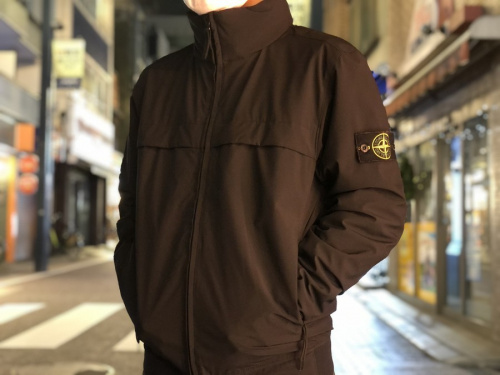 アウトドアブランドのSTONE ISLAND