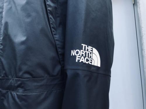 ザノースフェイスのマウンテンレインテックスコート