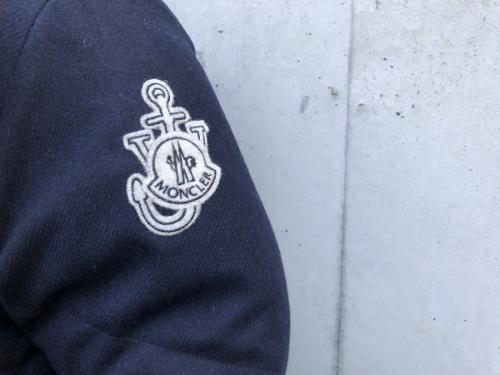 モンクレール ジーニアス×JWアンダーソンのダウンジャケット