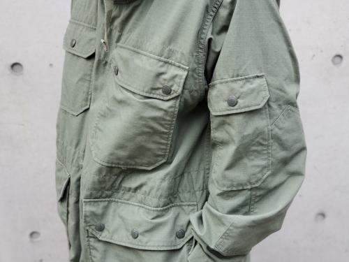 エンジニアードガーメンツのオーバーパーカー