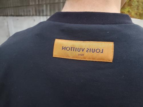 LVステッチプリントエンブロイダリースウェットのブランド買取