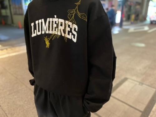 オーエーエムシーのプリントスウェット