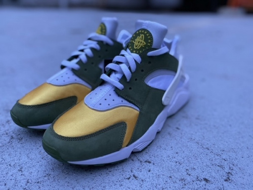 コラボ・別注アイテムのNIKE×STUSSY