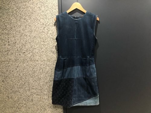 ラグジュアリーブランドのLOUIS VUITTON 　