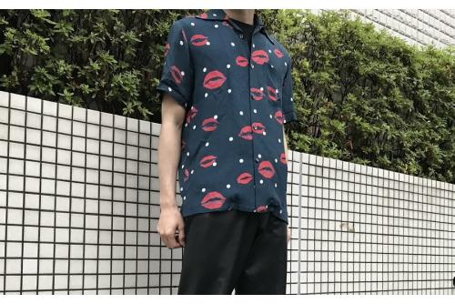 アロハブロッサムのKISSプリントアロハシャツ