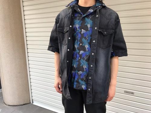 Sun Surf×SACAIのサン サーフ×サカイ