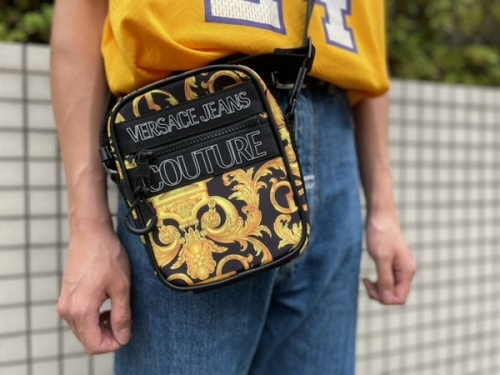 インポートブランドのVERSACE JEANS COUTURE