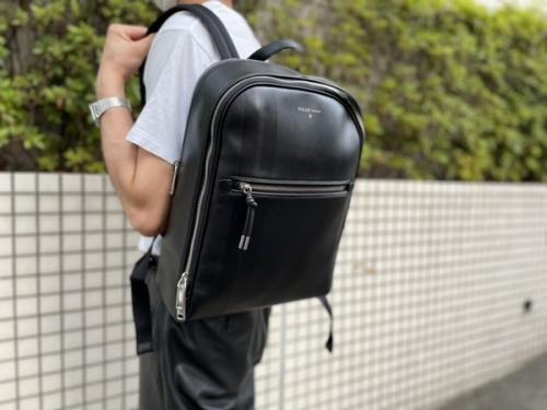 バリーのレザーリュック