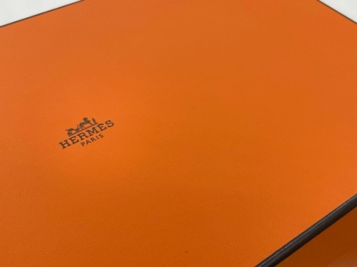 ラグジュアリーブランドのHERMES