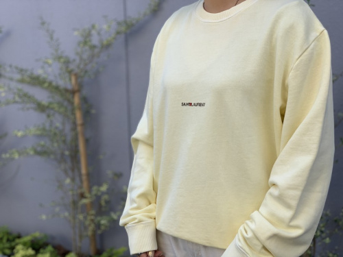 ラグジュアリーブランドのSaint Laurent Paris