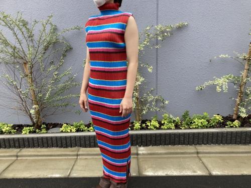 プリーツプリーズのワンピース