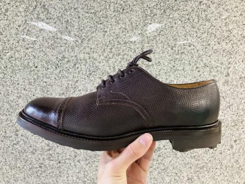 エドワードグリーンのレザーシューズ
